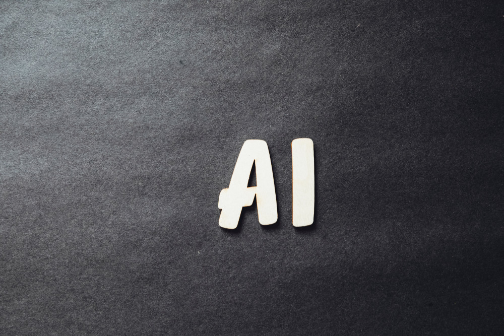 A note with the letters AI on it